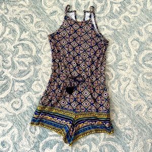 Old Navy romper size small EUC